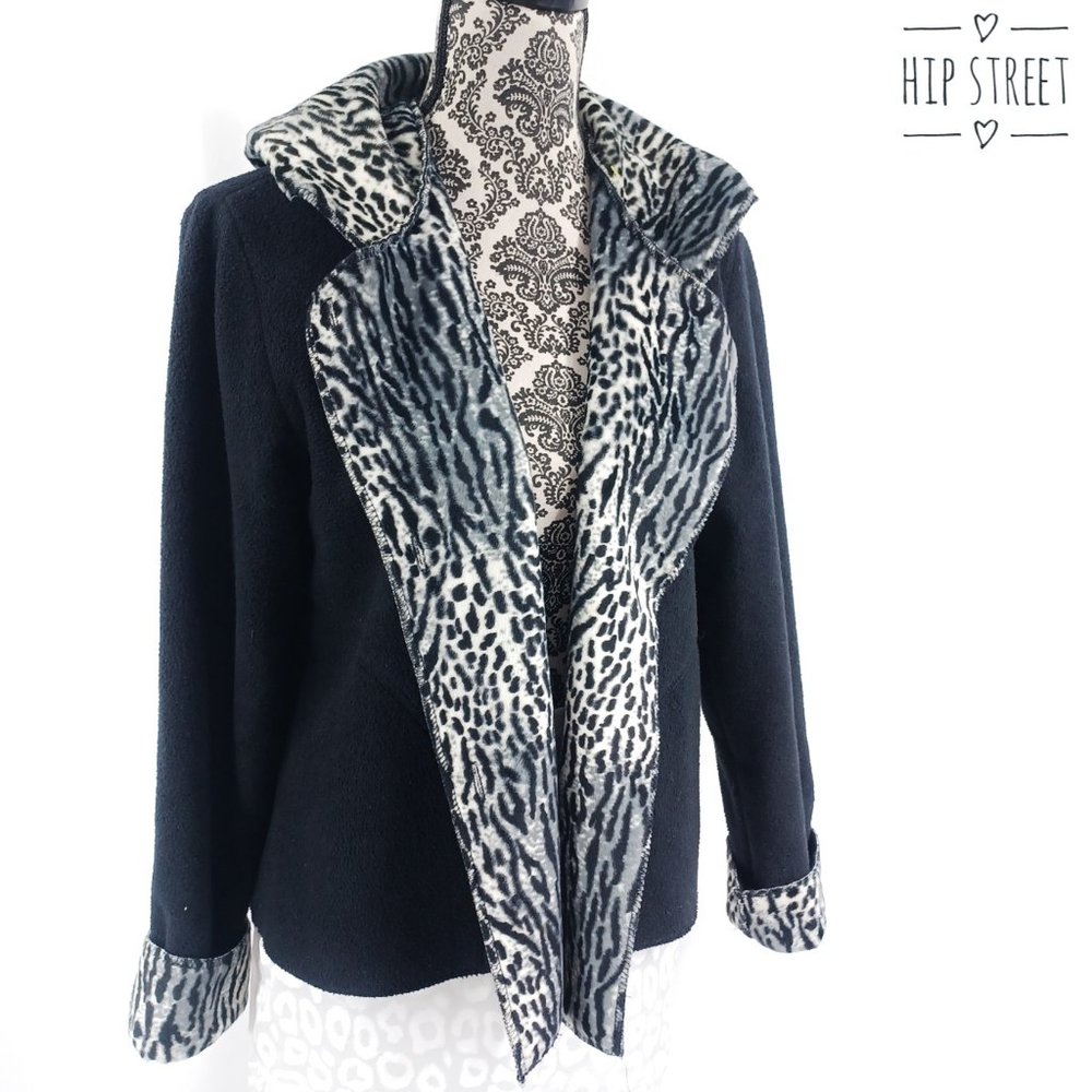 B. C. CLOTHING Button Front Animal Print Reverse Fleece Hoodie Jacket M